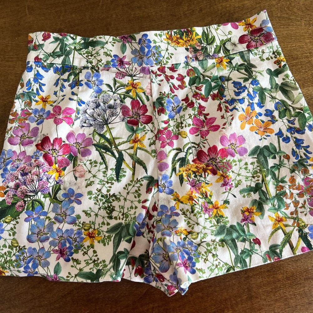 Women's ZARA High Waist Floral Shorts Summer Zip Medium